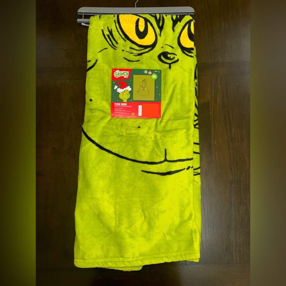 The Grinch Throw Blanket